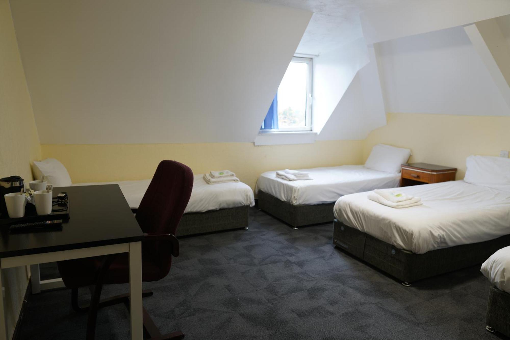 Royal Hotel Kettering  Bagian luar foto