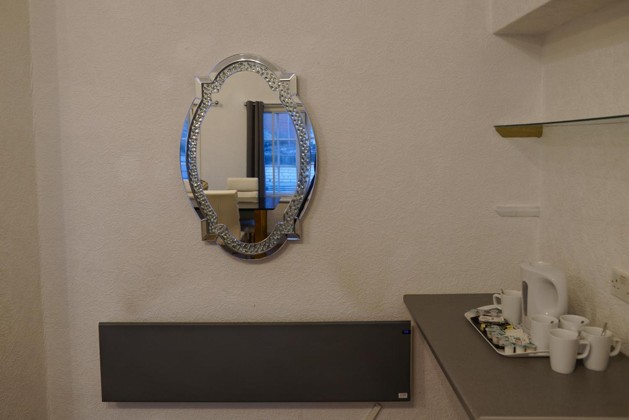 Royal Hotel Kettering  Bagian luar foto