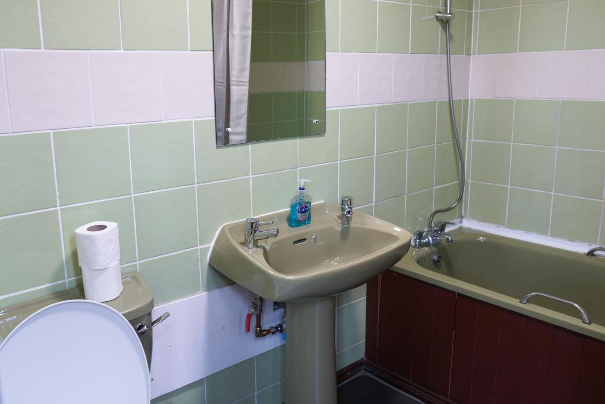 Royal Hotel Kettering  Bagian luar foto