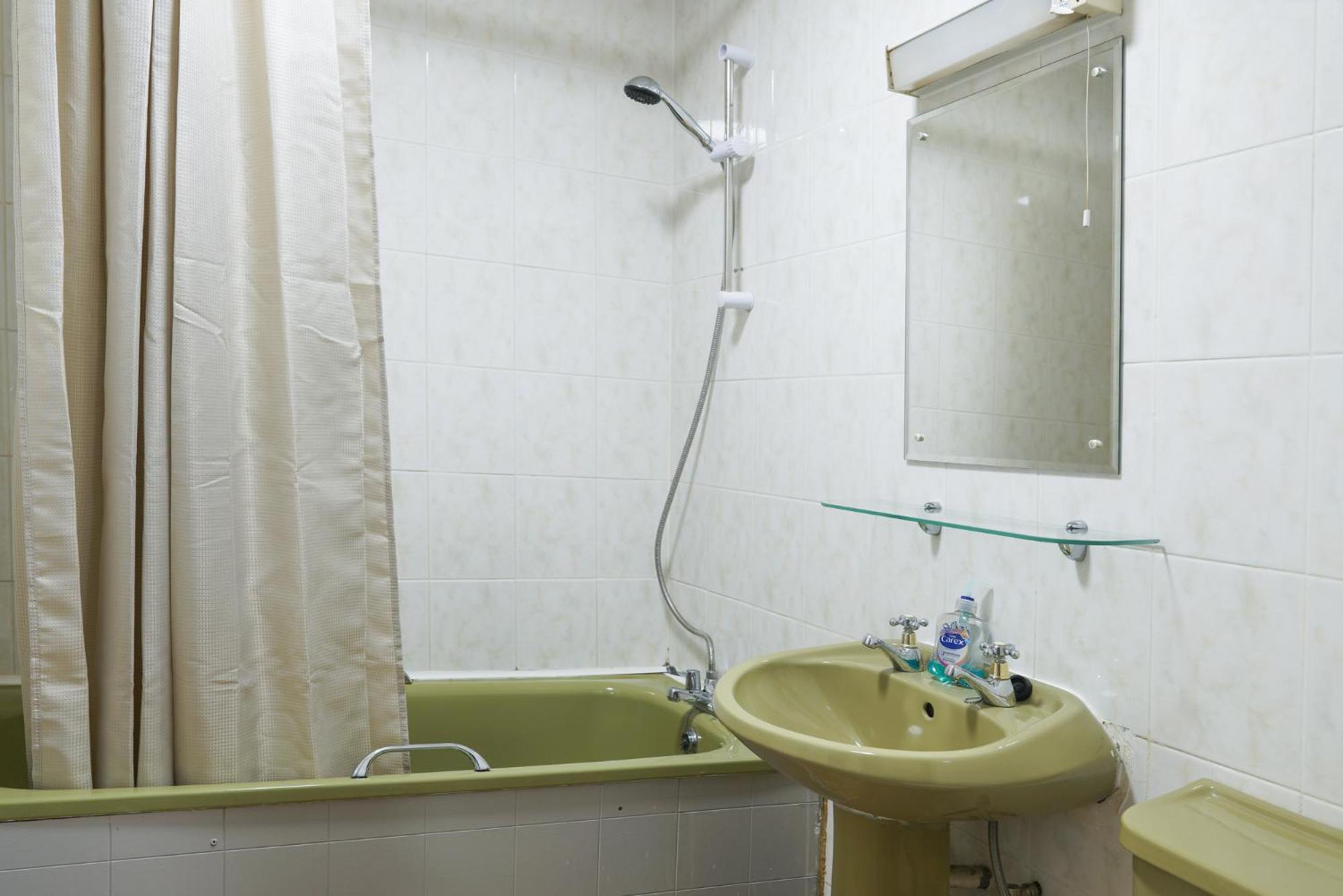 Royal Hotel Kettering  Bagian luar foto