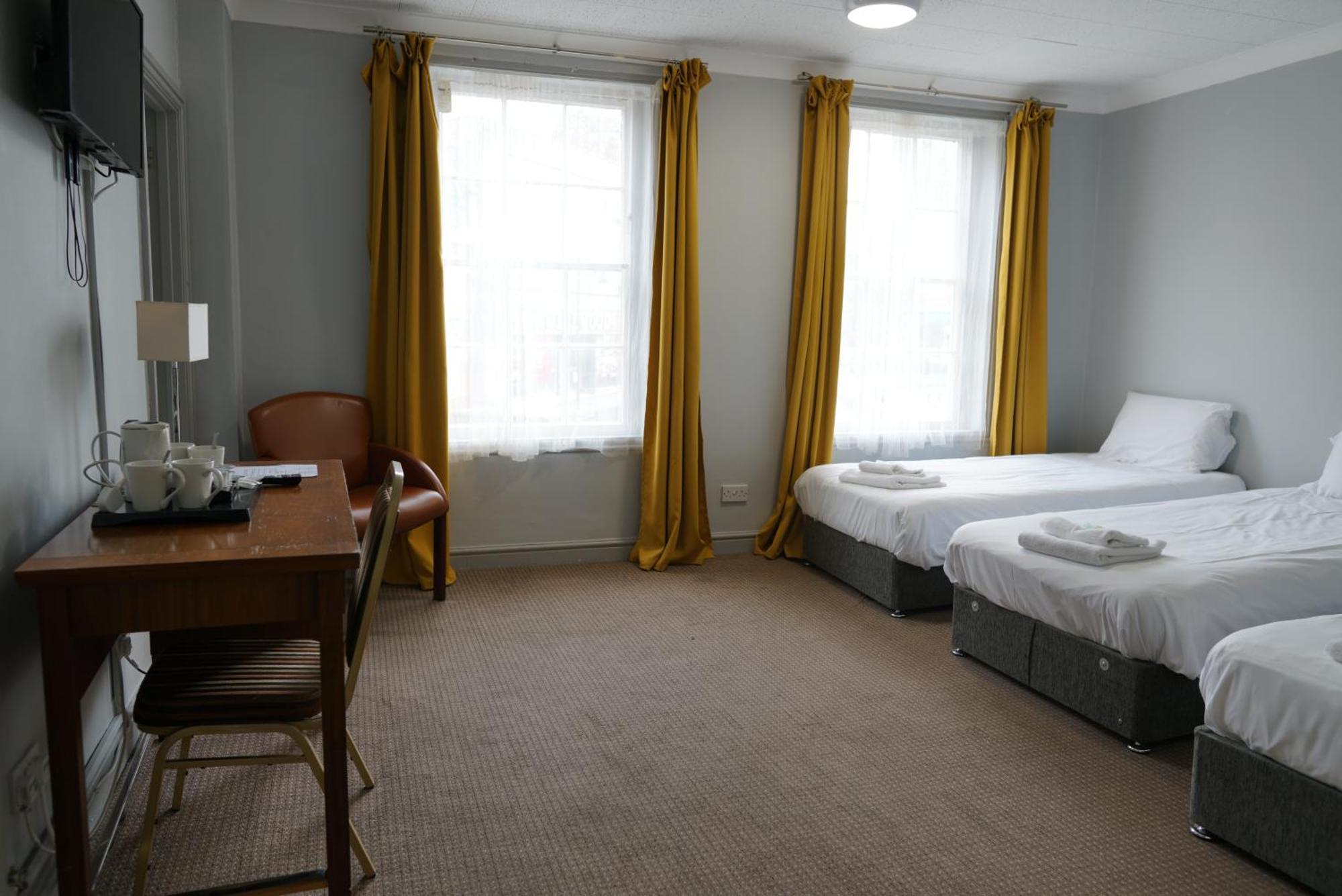 Royal Hotel Kettering  Bagian luar foto