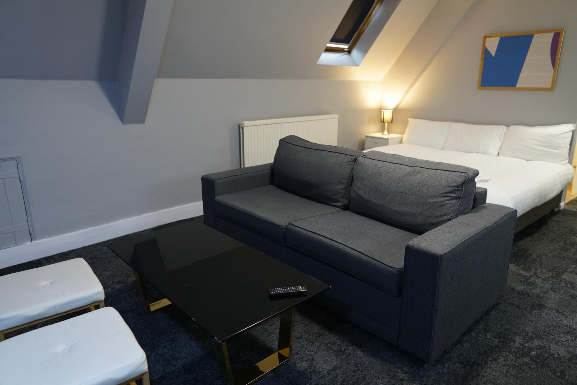 Royal Hotel Kettering  Bagian luar foto