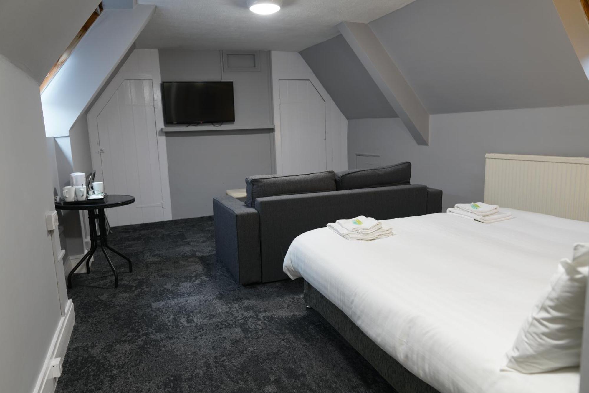 Royal Hotel Kettering  Bagian luar foto
