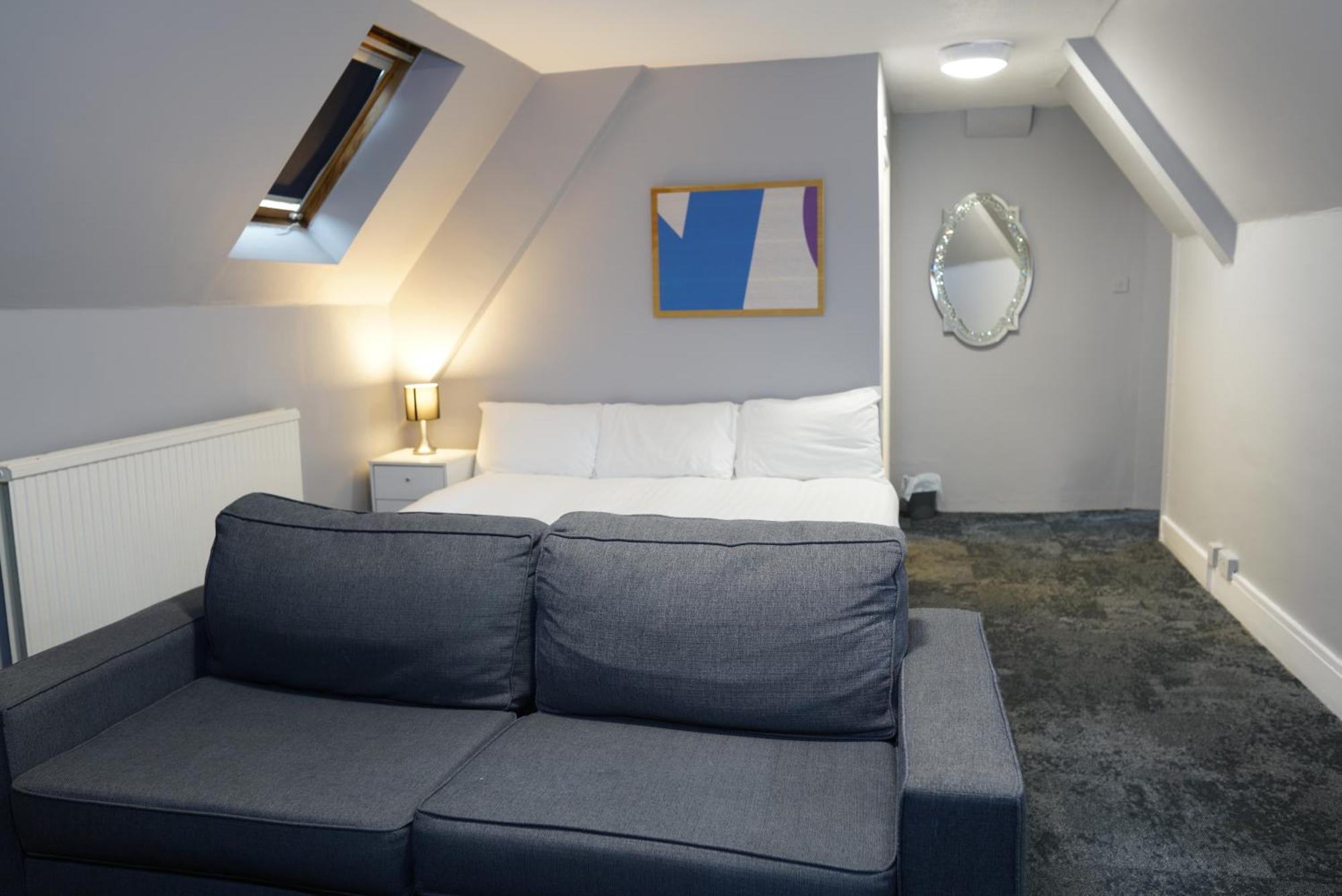 Royal Hotel Kettering  Bagian luar foto