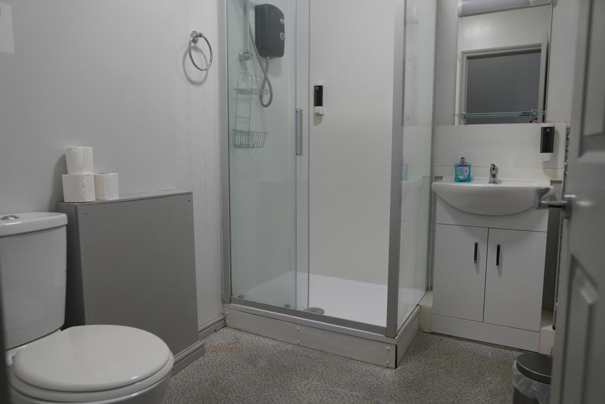Royal Hotel Kettering  Bagian luar foto